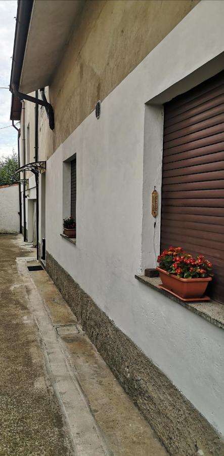 Apartamento Bilocale Francesca Erba Exterior foto