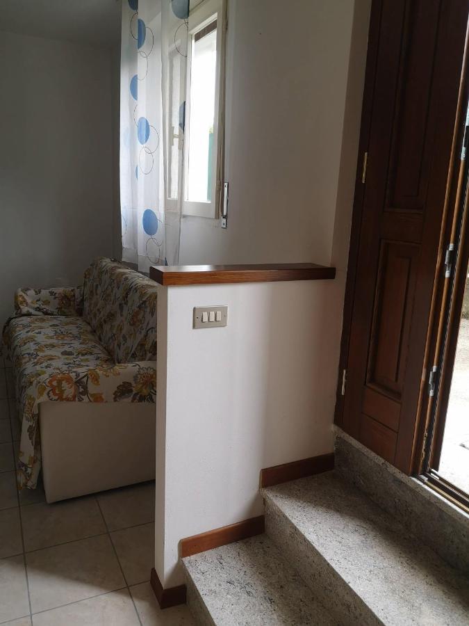 Apartamento Bilocale Francesca Erba Exterior foto